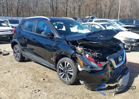 2019 Nissan Kicks Sv z USA, uszkodzony, nr VIN 3N1CP5CU8KL546428